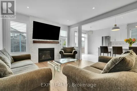 321 Serenade Crescent Ottawa ON K1X 0B9