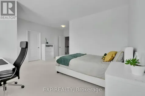 321 Serenade Crescent Ottawa ON K1X 0B9