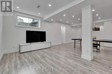 321 Serenade Crescent Ottawa ON K1X 0B9