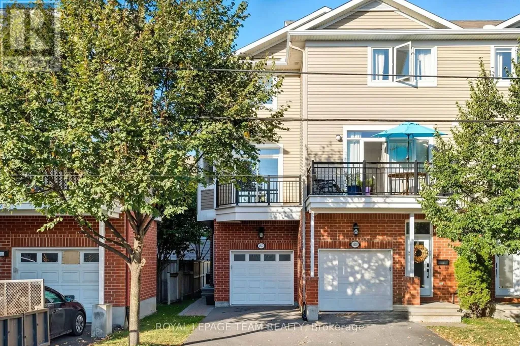 1512 Clementine Boulevard Ottawa ON K1H 8E9