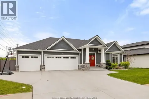 6072 Silver Maple Lasalle ON N9H 0C1