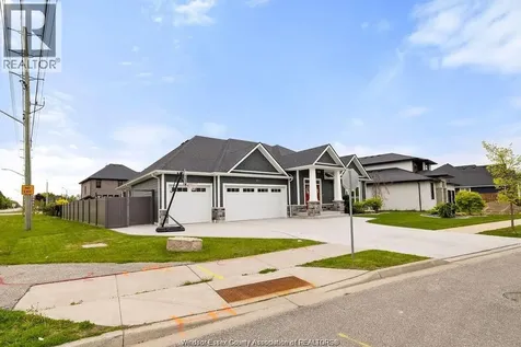 6072 Silver Maple Lasalle ON N9H 0C1