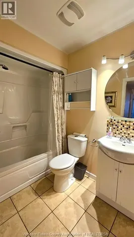 1805 Northway Windsor ON N9B 3M1