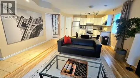 1805 Northway Windsor ON N9B 3M1