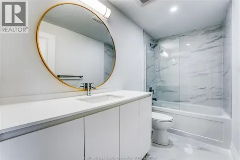 3290 Stella Crescent Windsor ON N8T 3R8