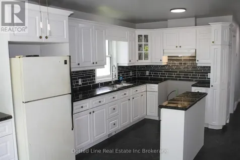 2831 Lakeshore Road Norfolk ON N0E 1M0