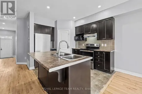 943 Klondike Road Ottawa ON K2W 0E3