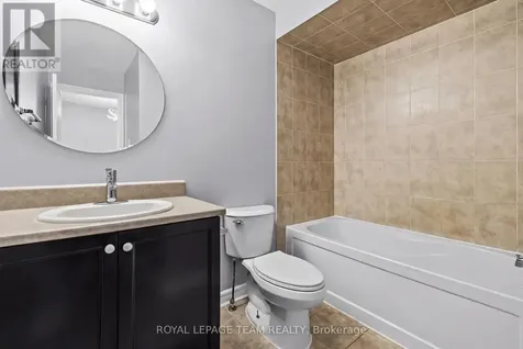 943 Klondike Road Ottawa ON K2W 0E3