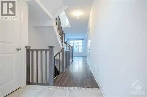 190 Camden Private Ottawa ON K2J 6J1