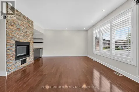 1559 Queensdale Avenue Ottawa ON K1T 1J3