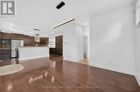 1559 Queensdale Avenue Ottawa ON K1T 1J3