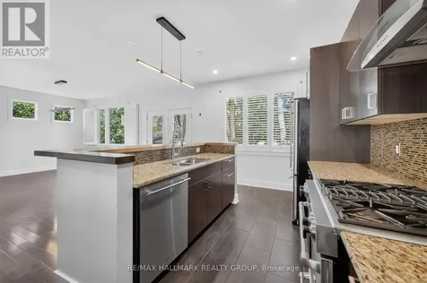 1559 Queensdale Avenue Ottawa ON K1T 1J3