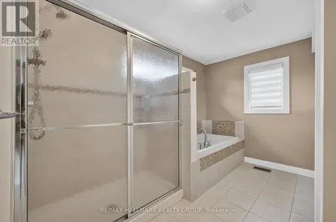 1559 Queensdale Avenue Ottawa ON K1T 1J3