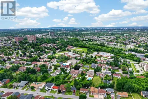 1559 Queensdale Avenue Ottawa ON K1T 1J3