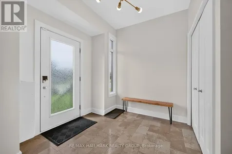 1559 Queensdale Avenue Ottawa ON K1T 1J3
