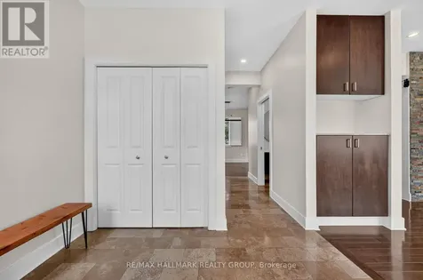 1559 Queensdale Avenue Ottawa ON K1T 1J3