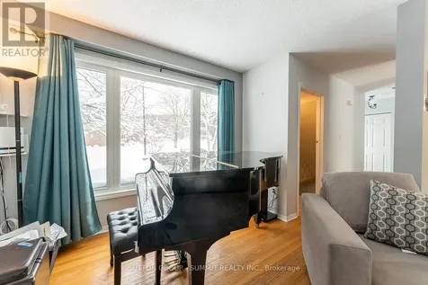 206 6th Avenue East Owen Sound ON N4K 2T3