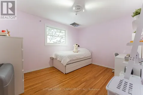 206 6th Avenue East Owen Sound ON N4K 2T3