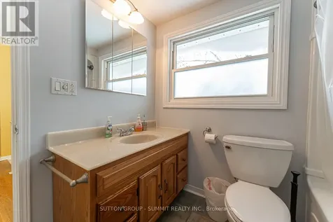 206 6th Avenue East Owen Sound ON N4K 2T3