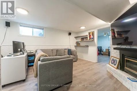 206 6th Avenue East Owen Sound ON N4K 2T3