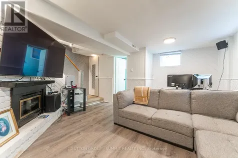 206 6th Avenue East Owen Sound ON N4K 2T3