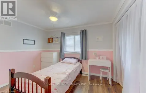 39 Chantilly Street Kitchener ON N2R 1V7