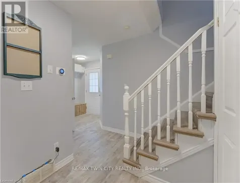 39 Chantilly Street Kitchener ON N2R 1V7