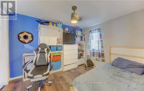 39 Chantilly Street Kitchener ON N2R 1V7