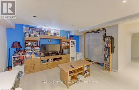 39 Chantilly Street Kitchener ON N2R 1V7