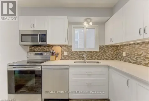 39 Chantilly Street Kitchener ON N2R 1V7