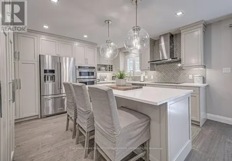 387 Stillmeadow Circle Waterloo ON N2L 5M1