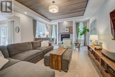 387 Stillmeadow Circle Waterloo ON N2L 5M1