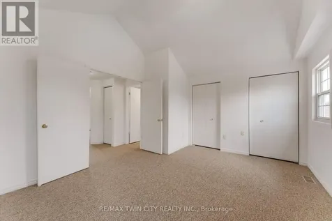 359 Highbrook Crescent Kitchener ON N2E 3P5