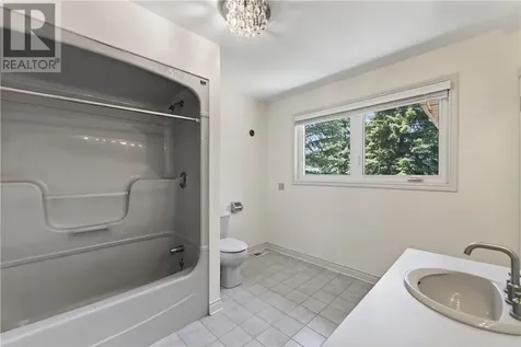 867 Admiral Drive Sudbury ON P3E 6J5