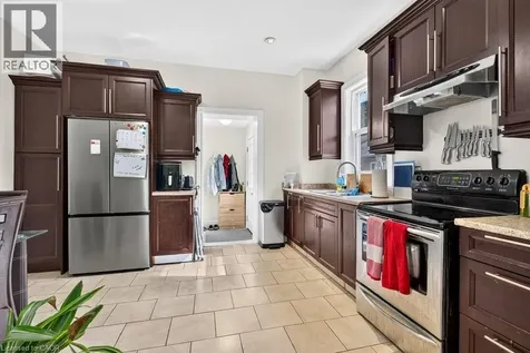 221 Grand River Avenue Brantford ON N3T 4Y3