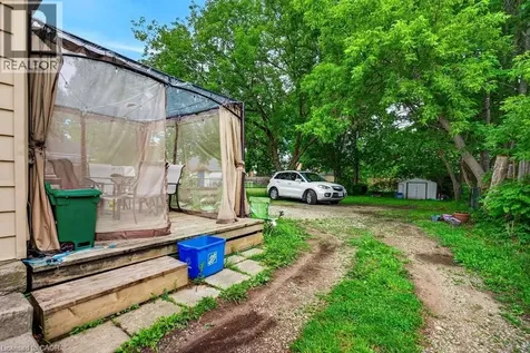 221 Grand River Avenue Brantford ON N3T 4Y3