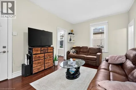 221 Grand River Avenue Brantford ON N3T 4Y3