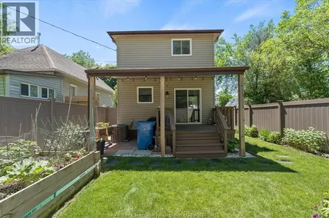 464 Oak Windsor ON N9A 5E6