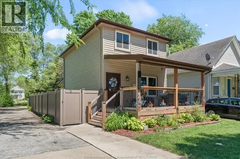 464 Oak Windsor ON N9A 5E6