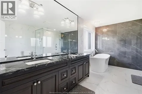 336 Benson Court Amherstburg ON N9V 0A8