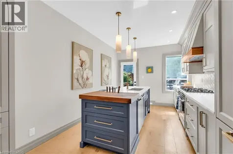 76 Pearl Street North Hamilton ON L8R 2Y9