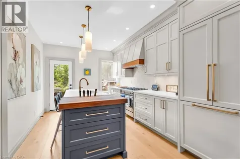 76 Pearl Street North Hamilton ON L8R 2Y9