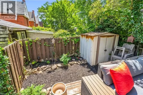 76 Pearl Street North Hamilton ON L8R 2Y9