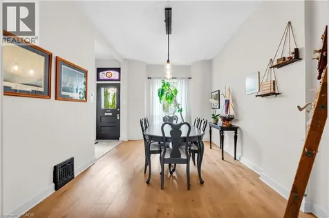 76 Pearl Street North Hamilton ON L8R 2Y9