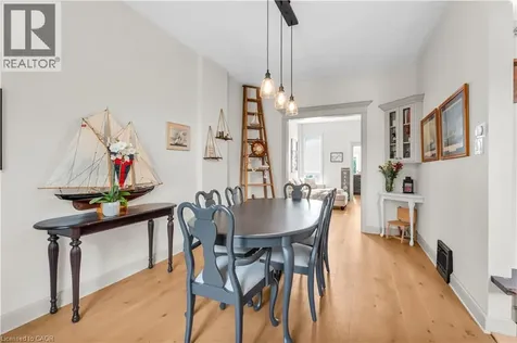 76 Pearl Street North Hamilton ON L8R 2Y9