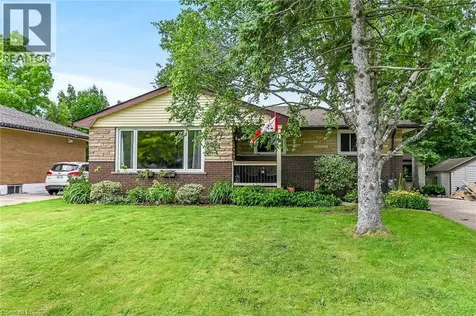 251 Mackenzie Crescent Caledonia ON N3W 1A7