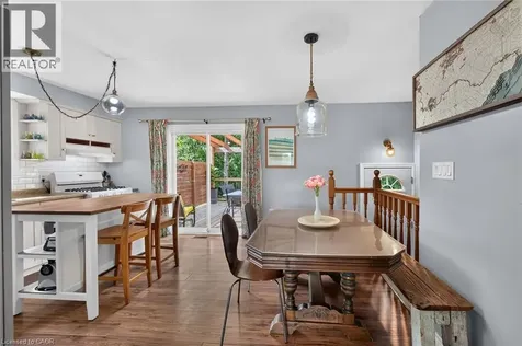 251 Mackenzie Crescent Caledonia ON N3W 1A7