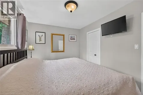 251 Mackenzie Crescent Caledonia ON N3W 1A7