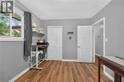 251 Mackenzie Crescent Caledonia ON N3W 1A7