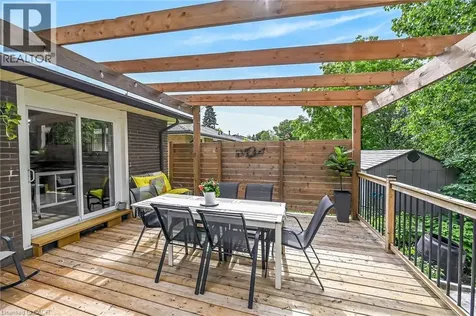 251 Mackenzie Crescent Caledonia ON N3W 1A7